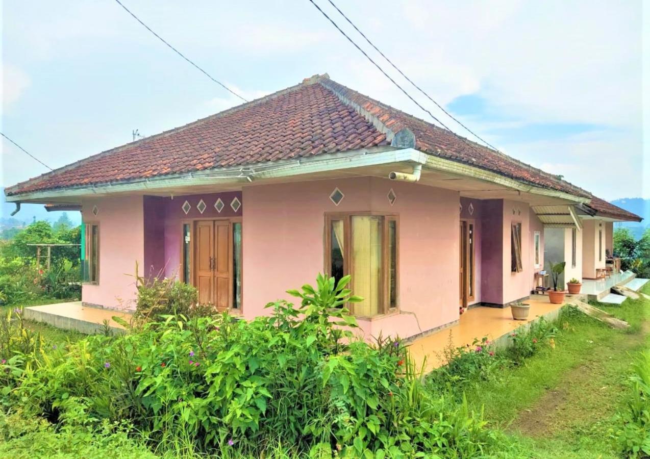 Villa Lembang Bunda Cikareumbi Dış mekan fotoğraf